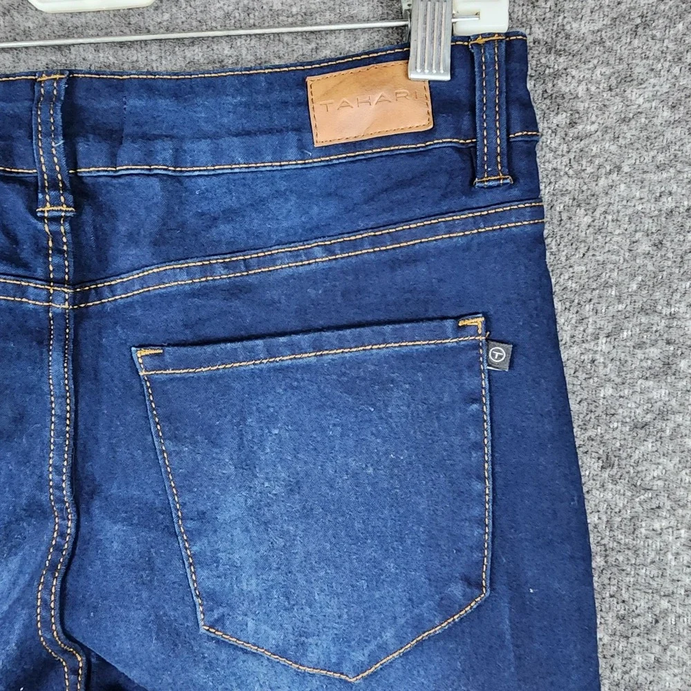 Tahari Erin Bermuda Shorts Womens 8 Blue Dark Wash Denim Fit Solution Stretch